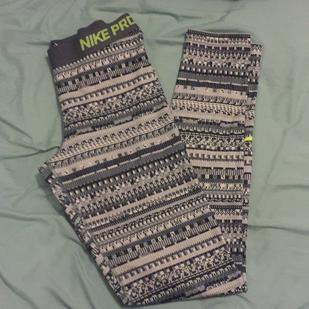 Nike pro leggings